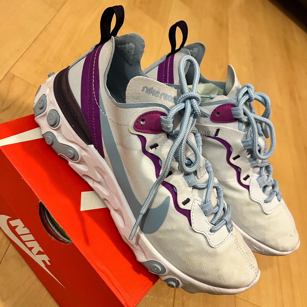 W Nike React Element 55 Size 7 - image 1